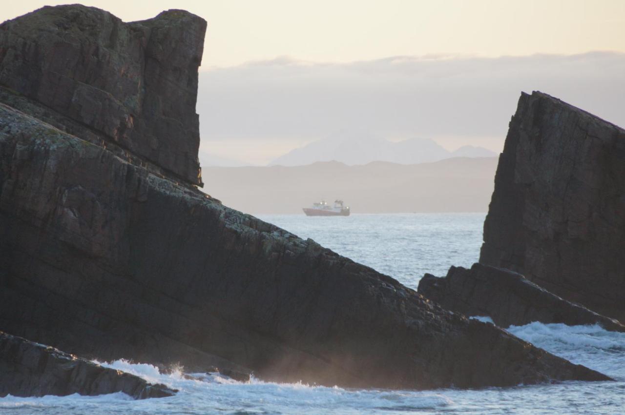 West Horizon Holiday Cottage Lochinver Buitenkant foto