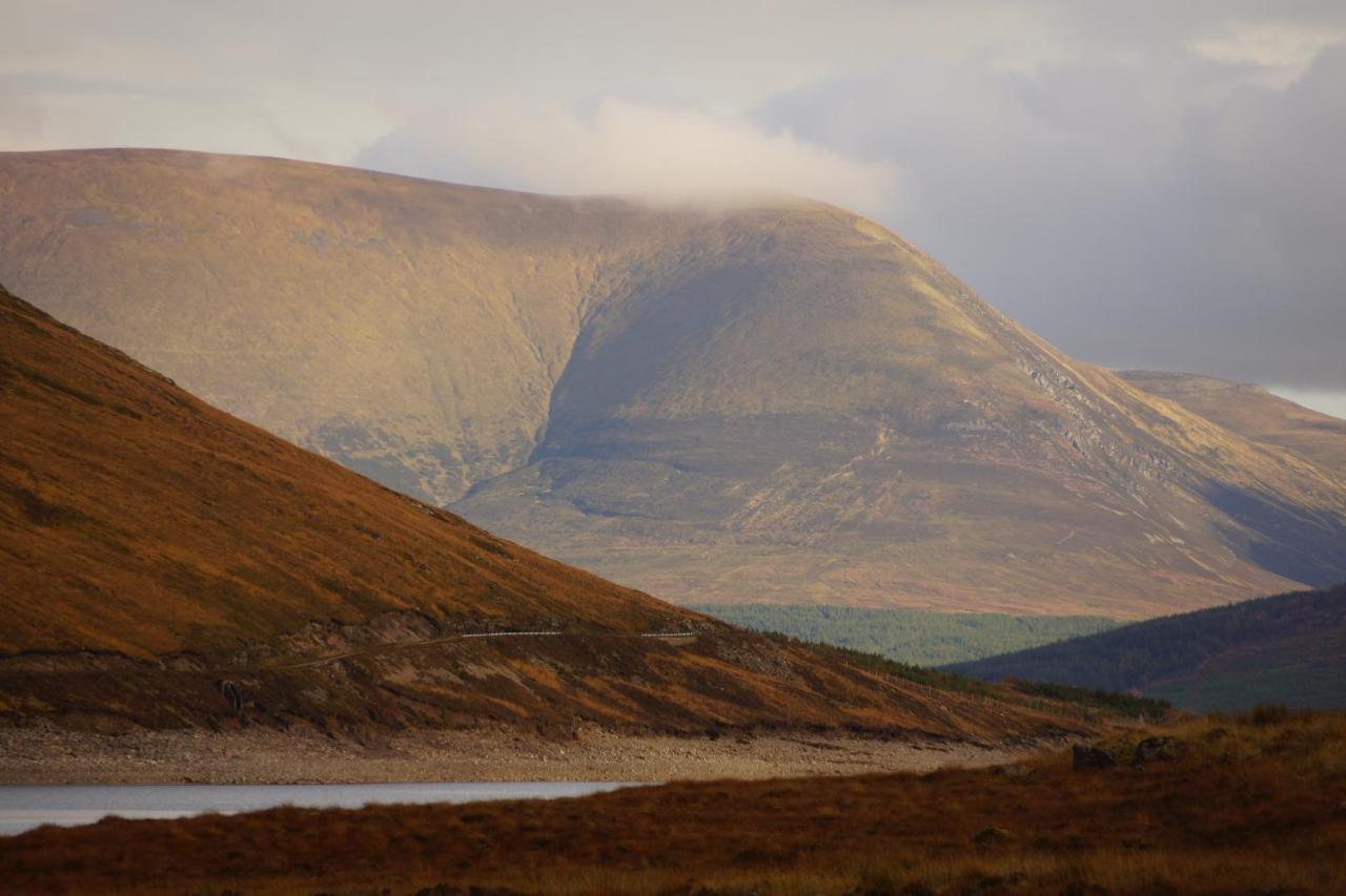 West Horizon Holiday Cottage Lochinver Buitenkant foto