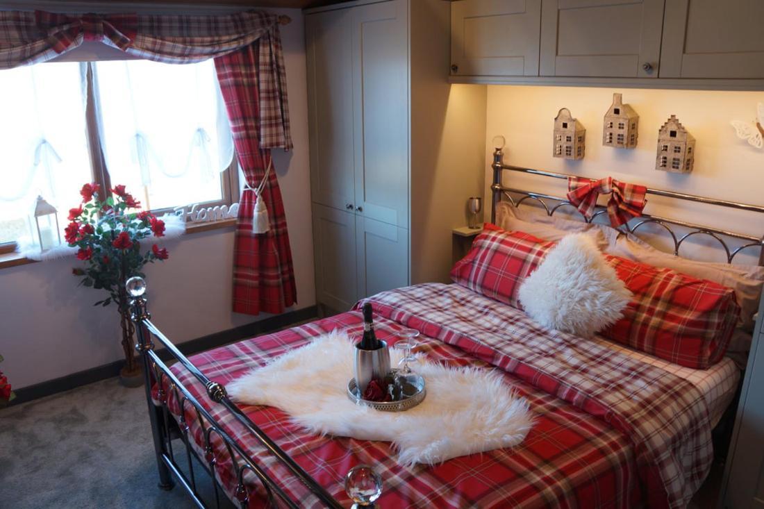 West Horizon Holiday Cottage Lochinver Buitenkant foto